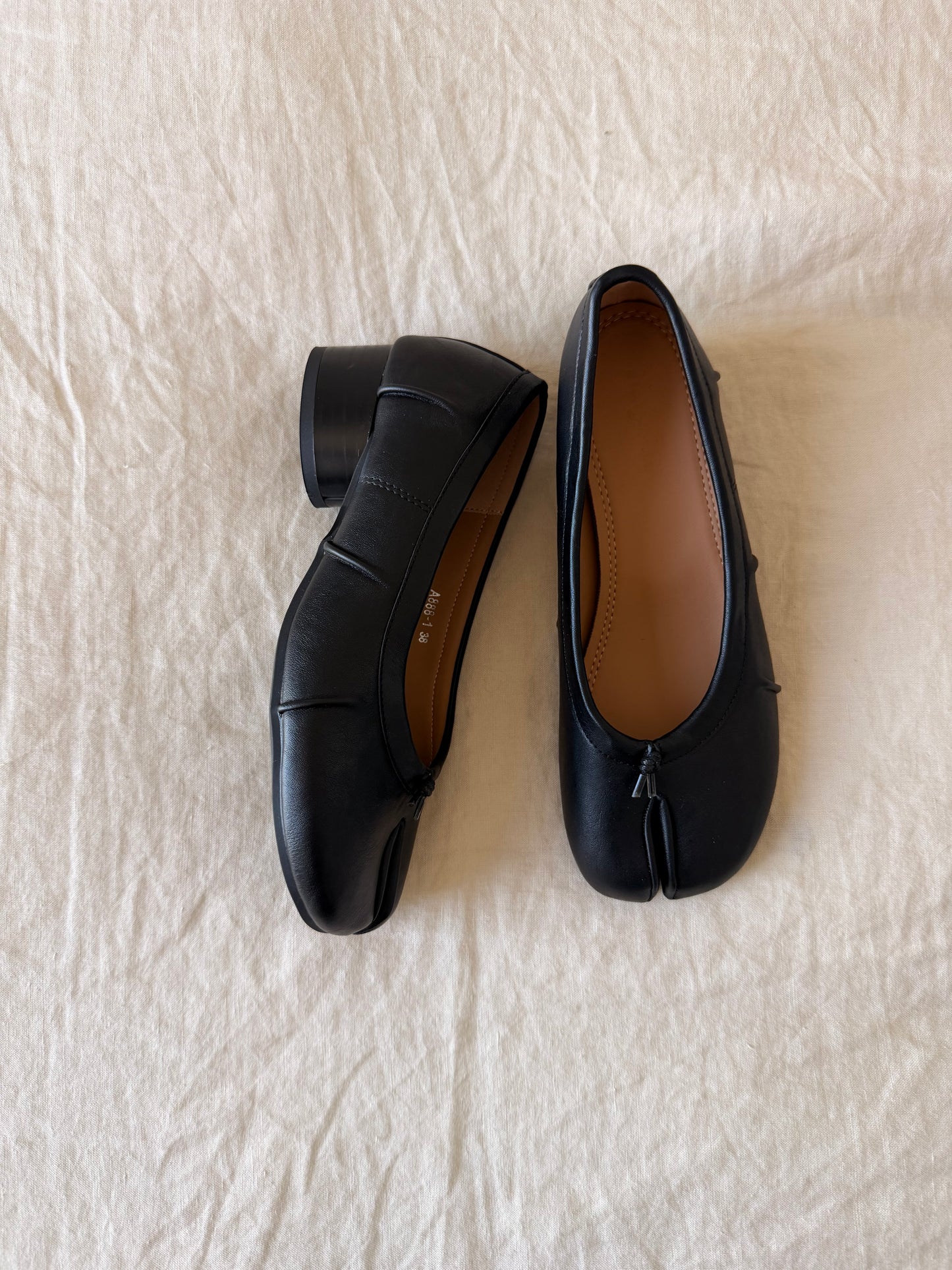 Bedford Tabis (Vegan Leather)